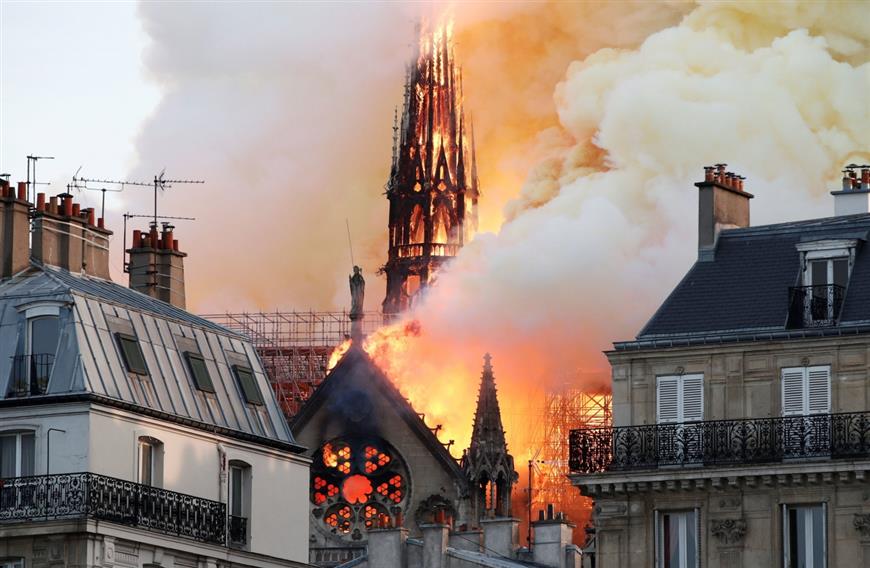 kriptoarena-binance-den-notre-dame-icin-kampanya