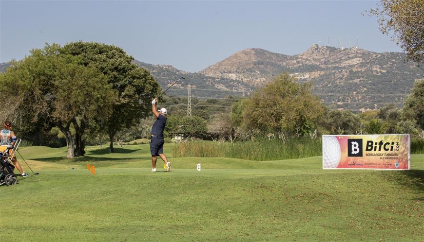 kriptoarena-bitcicom-golf-turnuvasi-tum-hiziyla-devam-ediyor