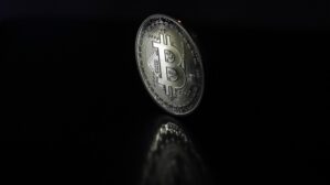 kriptoarena-bitcoin-deki-sert-dusus-icin-simdi-de-buyuk-balina-suphesi