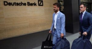 kriptoarena-bitcoin-henuz-nakit-paranin-varligini-tehdit-etmek-icin-cok-oynak