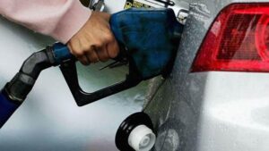 kriptoarena-motorin-ve-benzin-fiyatlarinda-23-kurus-indirime-gidildi