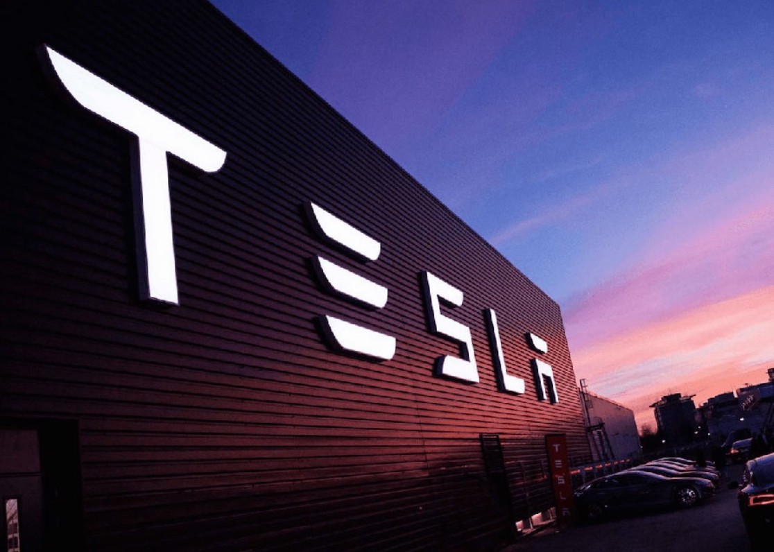 Tesla, Ödeme Yöntemleri Arasına Bitcoin (BTC) Dışında Kripto Para Ekleyecek mi?