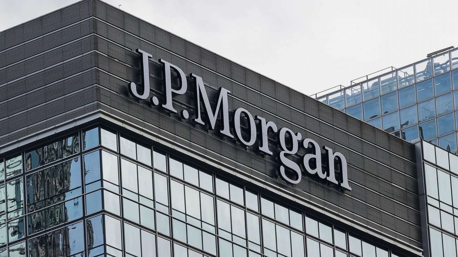 PMorgan'dan Güncel Ethereum ve Bitcoin Raporu: Kurumsal Yatırım Nereye Akıyor?