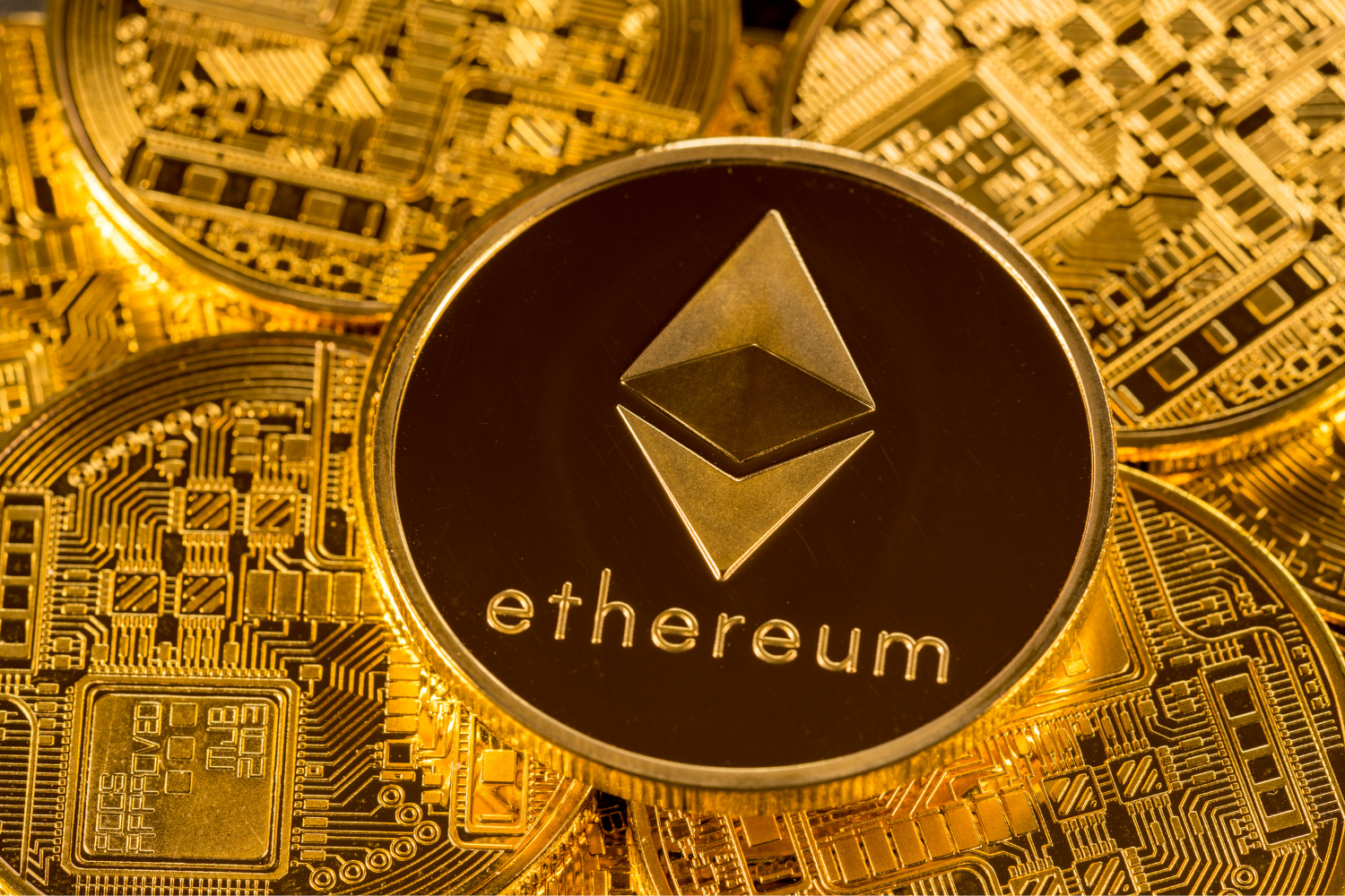 Santiment Verileri Açıklandı: Ethereum (ETH) Bitcoin (BTC)’i Geride Bıraktı.