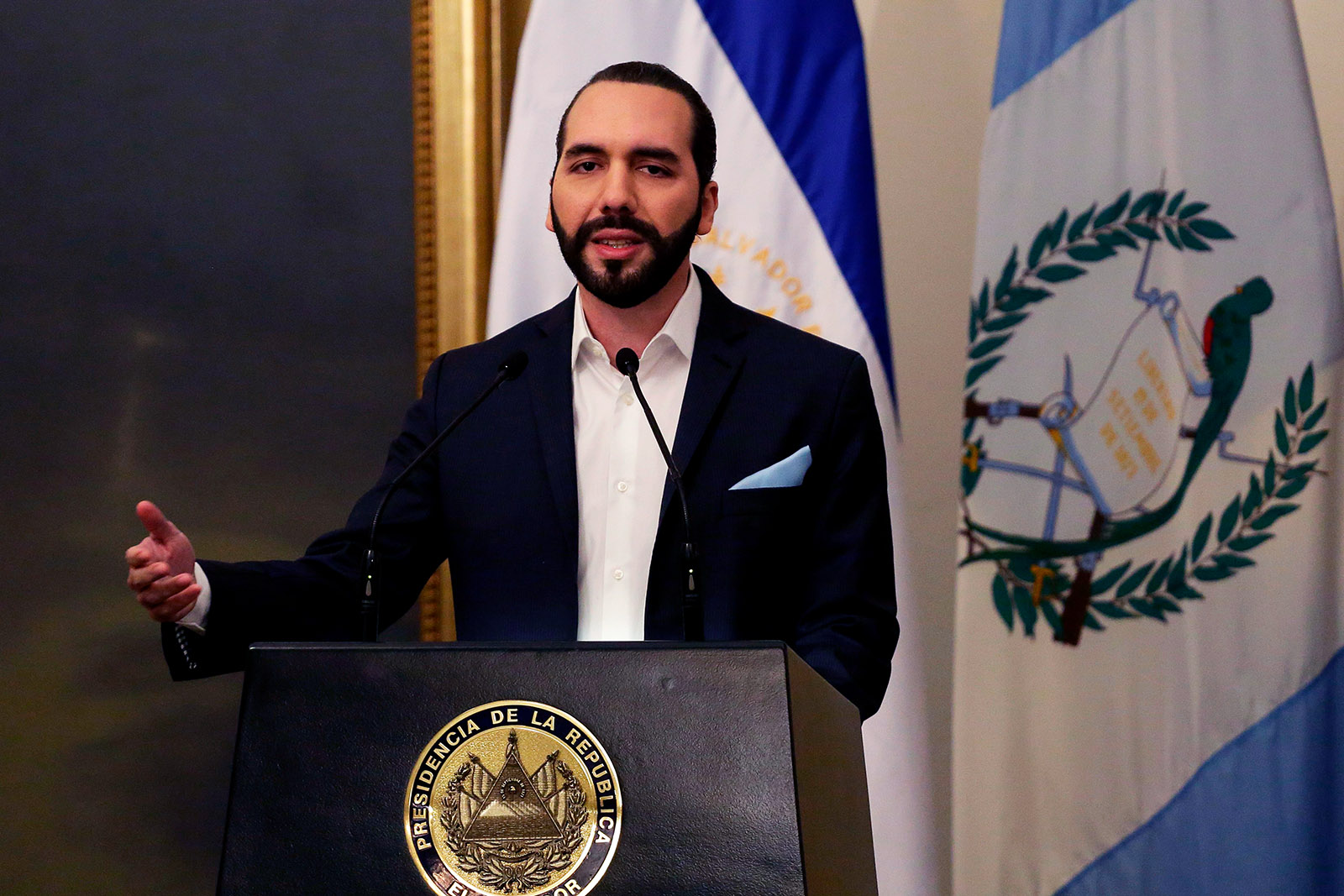 El Salvador Yine Bitcoin Satın Aldı: Yeni Rekor Kırıldı!