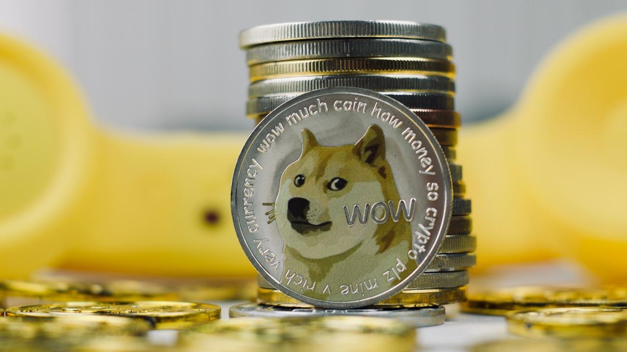 DOGE ve SHIB ivme kaybederken 2 ilginç meme tabanlı altcoin uçuşa geçti!
