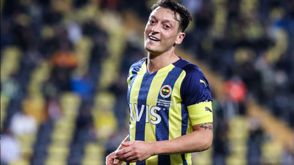 Mesut Özil’den Çarpıcı Anket: Bitcoin mi, Ethereum mu? İşte Sonuç!