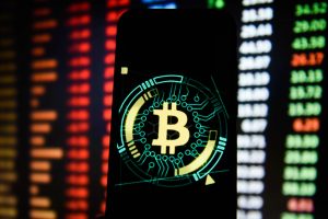 Bitcoin Tehlikeli Sularda: Analistten Kritik Yorum!