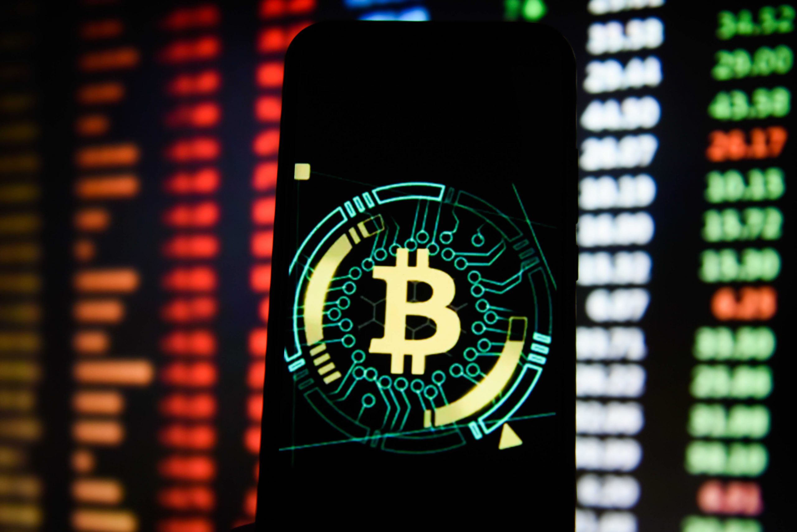 Bitcoin Tehlikeli Sularda: Analistten Kritik Yorum!