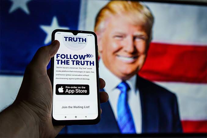 Trump'ın Sosyal Medya Uygulaması Twitter ve TikTok'u Geçti!