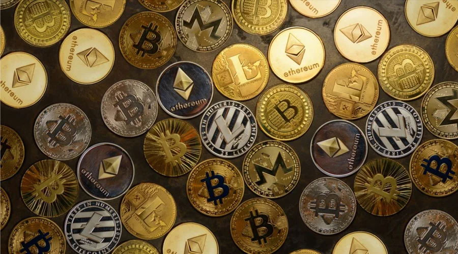 BTC 30 Bin Doları Yeniden Kırdı: XRP, ETH ve 12 Altcoin Rallide!