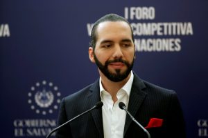 El Salvador Başkanı, BTC Eleştirmeniyle Alay Etti! Bankanız Nasıl Gidiyor?