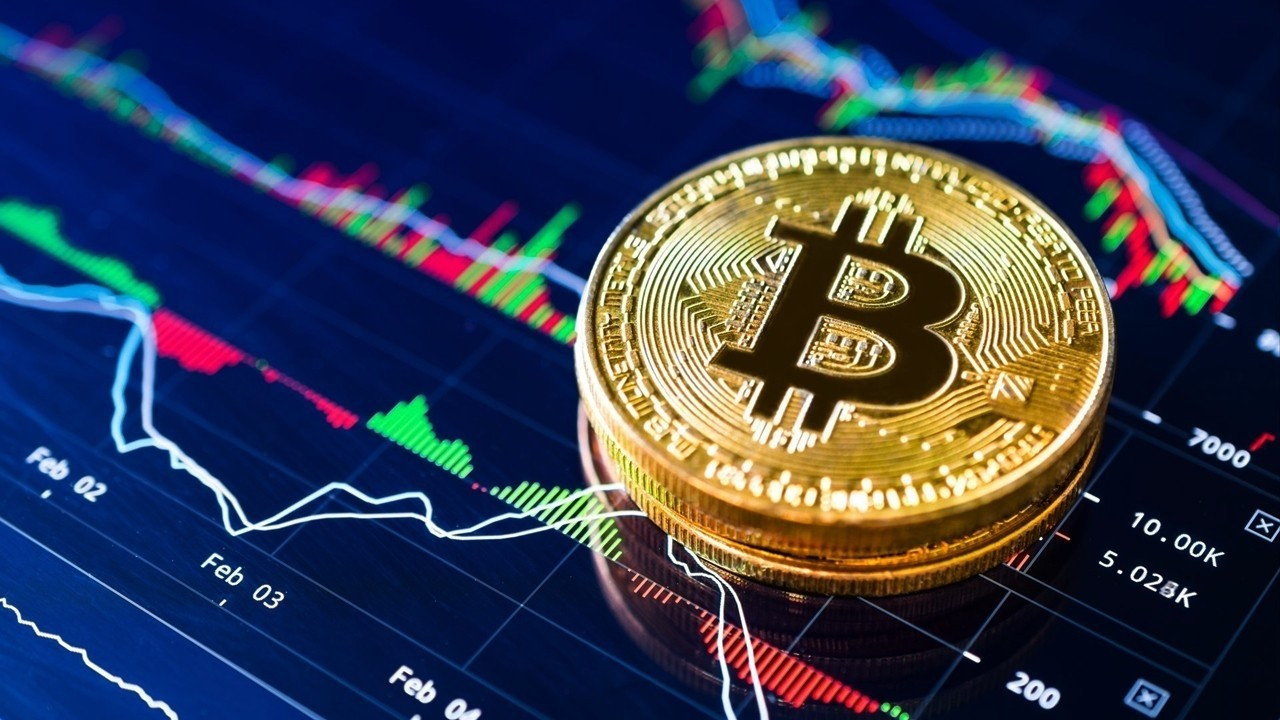 Ünlü Bitcoin Tahmincisi: BTC Satıp Bu 2 Altcoin'den Alacağım!