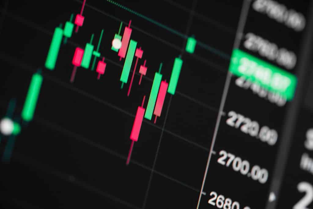 Listeye Dikkat: Profesyonel Trader, LINK ve Bu Altcoin'leri Aldı!