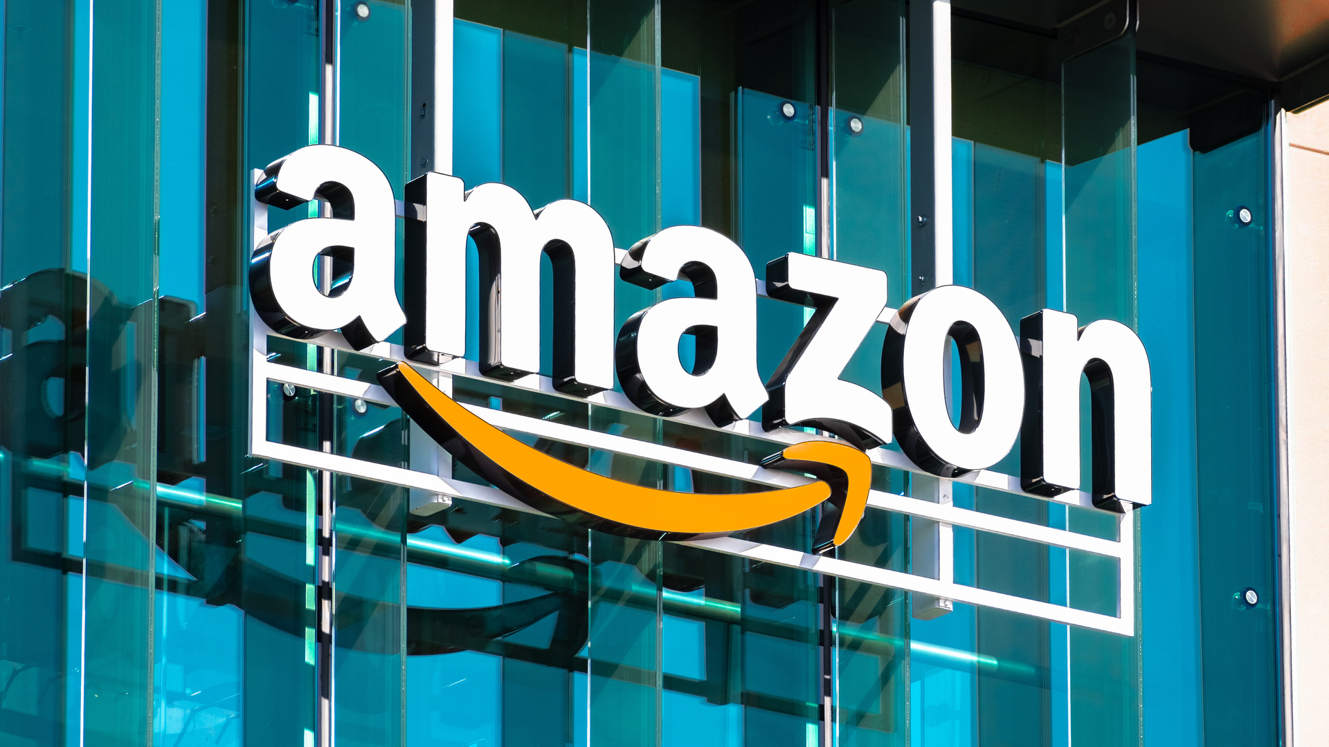 Amazon Bu Altcoin ile Ortaklık Kurdu: Fırladı!