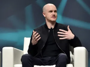 Coinbase CEO'su Konuştu: 13 Altcoin Projesi Delist Mi Ediliyor?