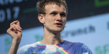 Dikkat: Vitalik Buterin ETH'lerini Transfer Ediyor! Arkasında Ne Var?