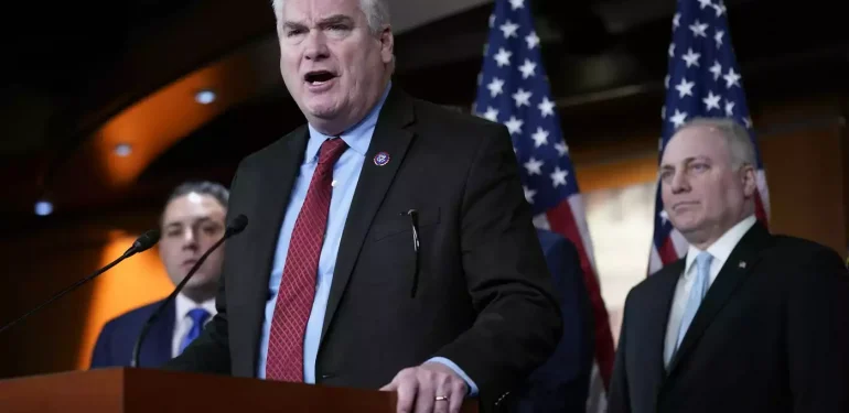 Bitcoin ve Kripto Para Destekçisi Tom Emmer, Temsilciler Meclisi Başkan Adaylığını Resmen Açıkladı