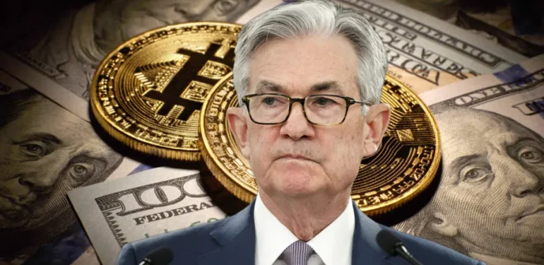 Jerome Powell’dan Sıcak Gelişme: Protestolar Eşliğinde FED Başkanı Konuşuyor – İşte Konuşmasının Önemli Noktaları