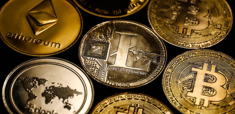 Kripto Dünyasında Bitcoin’in Gerilemesi, Altcoinlerin Parlamasına Yol Açtı! İşte Günün Yıldızları!