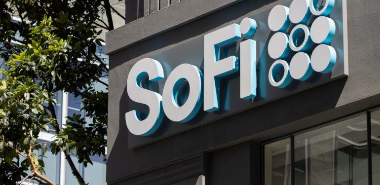 SoFi Technologies, Artan Düzenleyici Baskı Nedeniyle Kripto Para Arenasından Çekiliyor!