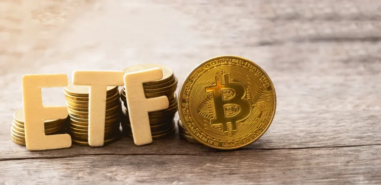 Spot Bitcoin ETF’lerinde Resmi Süre Sona Erdi! Bir Firma BTC Başvurusunu Güncellemedi! Sırada Onay Mı Var? Fox Muhabiri Son Gelişmeleri Değerlendirdi!