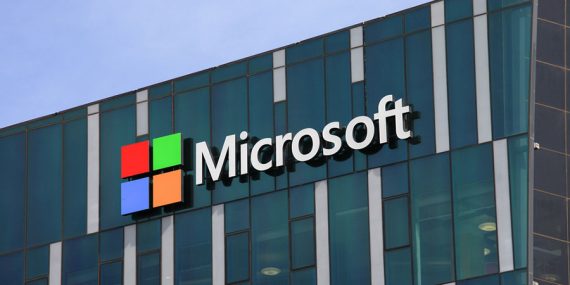 Microsoft, ABD’nin Zirvesine Yükselirken Apple’ı Geride Bırakma Yolunda