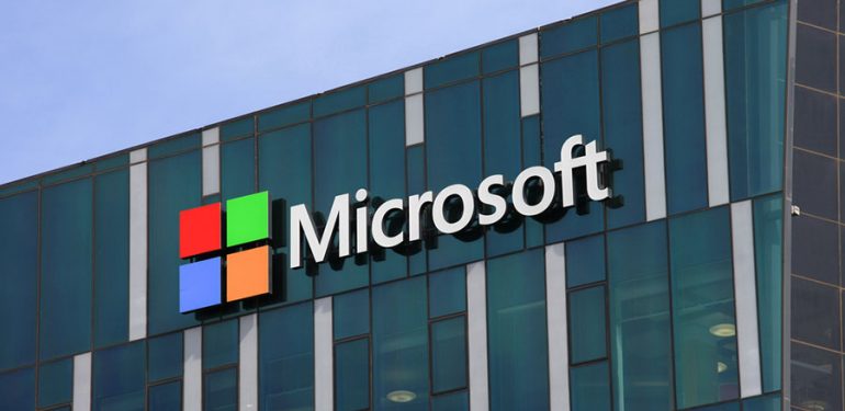 Microsoft, ABD’nin Zirvesine Yükselirken Apple’ı Geride Bırakma Yolunda