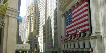 Wall-Street-bank