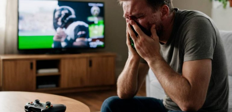 Xbox Otomatik Yükleme Özelliği Kullanıcıları Ban Tehlikesiyle Karşı Karşıya Bırakıyor! İşte Çözüm Yolu